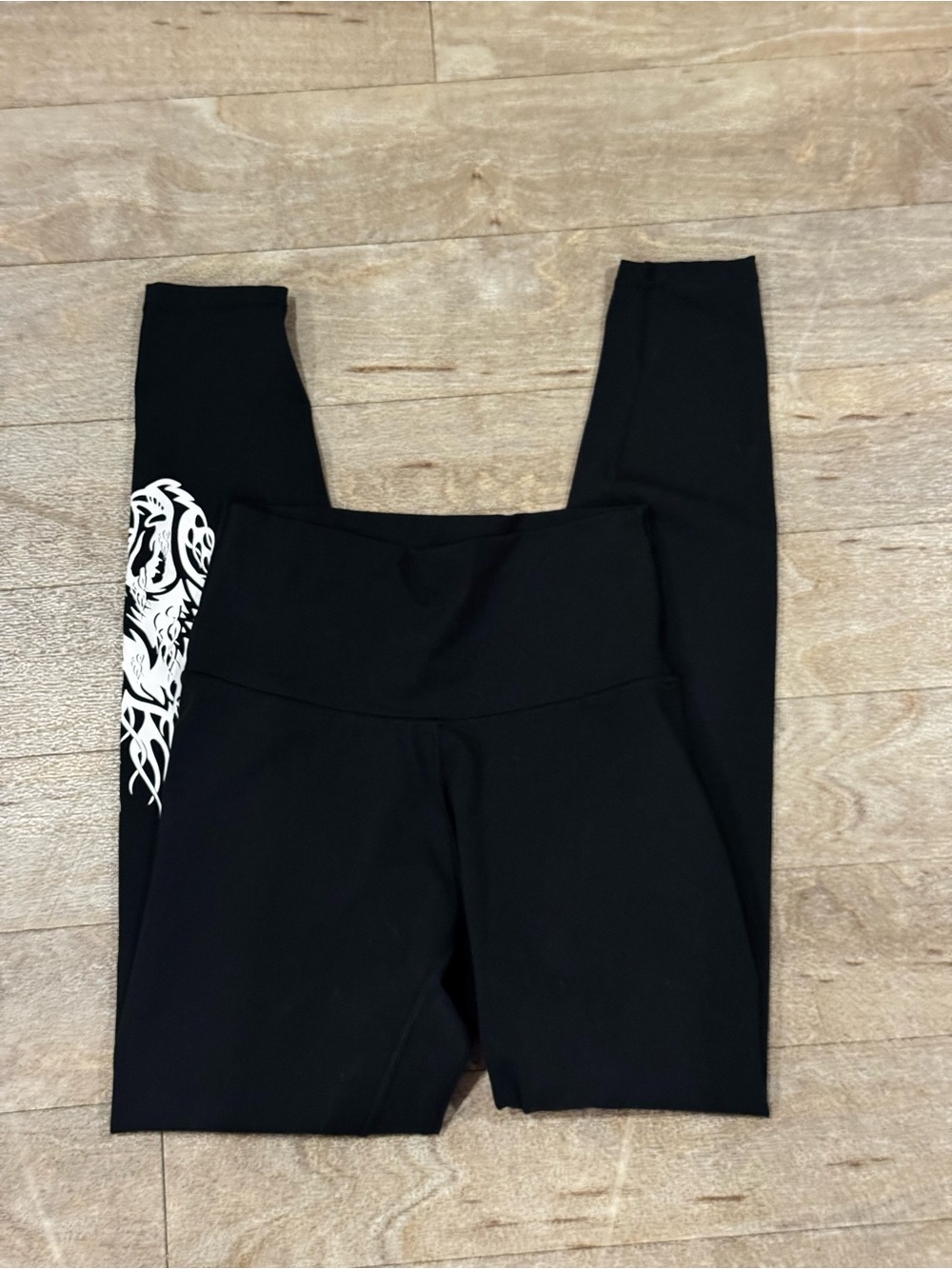 Darc Sport Wolves Black Graphic Size Small